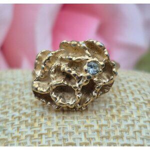Vintage Avon Gold Tone Single Crystal Carnation Flower Blaze Ring - Size 5.5